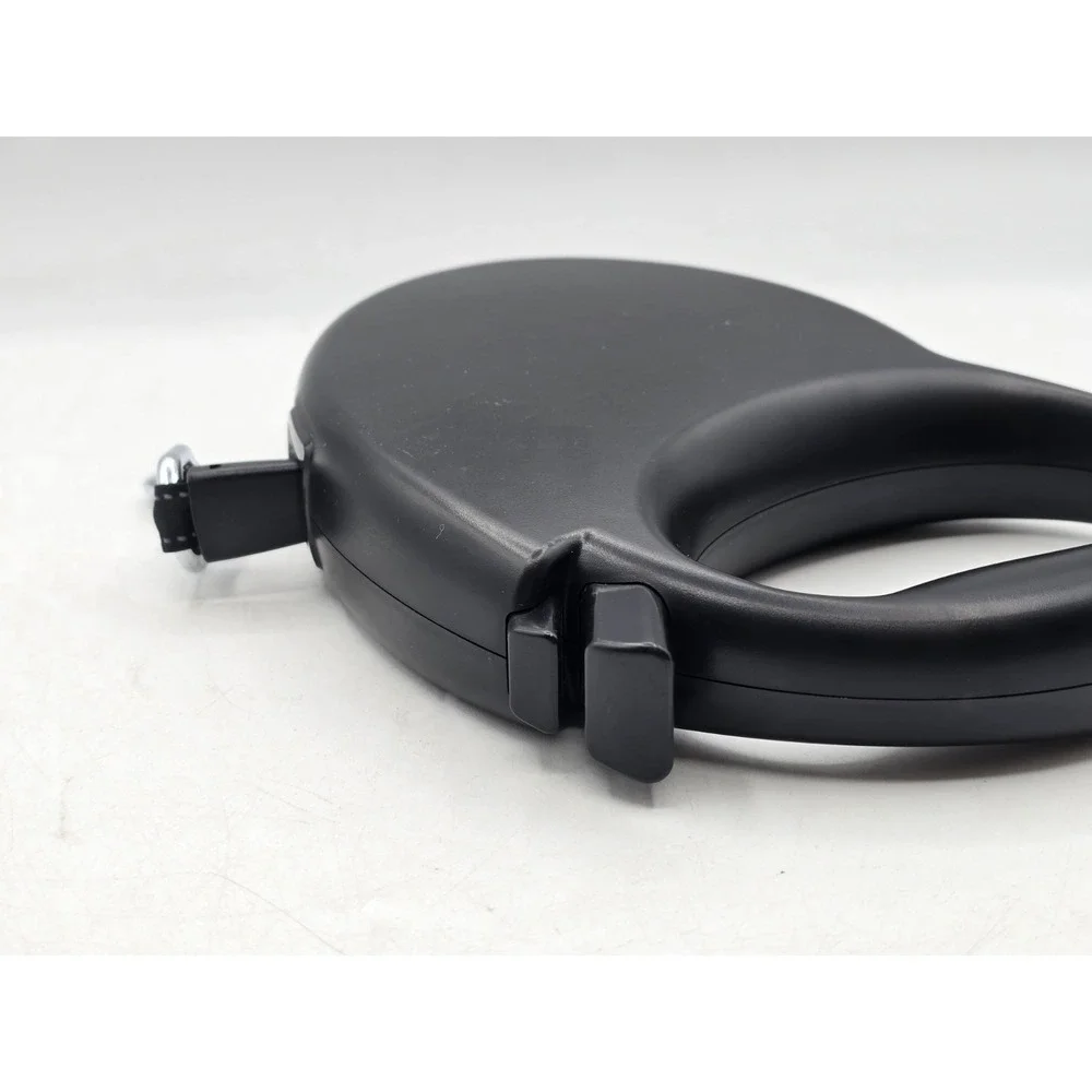 BRAND NEW Amazon Basics Large Retractable Reflective Threaded Dog‎ Leash
